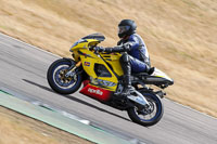 Rockingham-no-limits-trackday;enduro-digital-images;event-digital-images;eventdigitalimages;no-limits-trackdays;peter-wileman-photography;racing-digital-images;rockingham-raceway-northamptonshire;rockingham-trackday-photographs;trackday-digital-images;trackday-photos