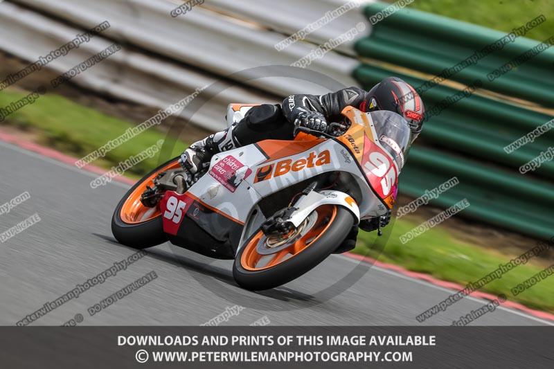 enduro digital images;event digital images;eventdigitalimages;mallory park;mallory park photographs;mallory park trackday;mallory park trackday photographs;no limits trackdays;peter wileman photography;racing digital images;trackday digital images;trackday photos