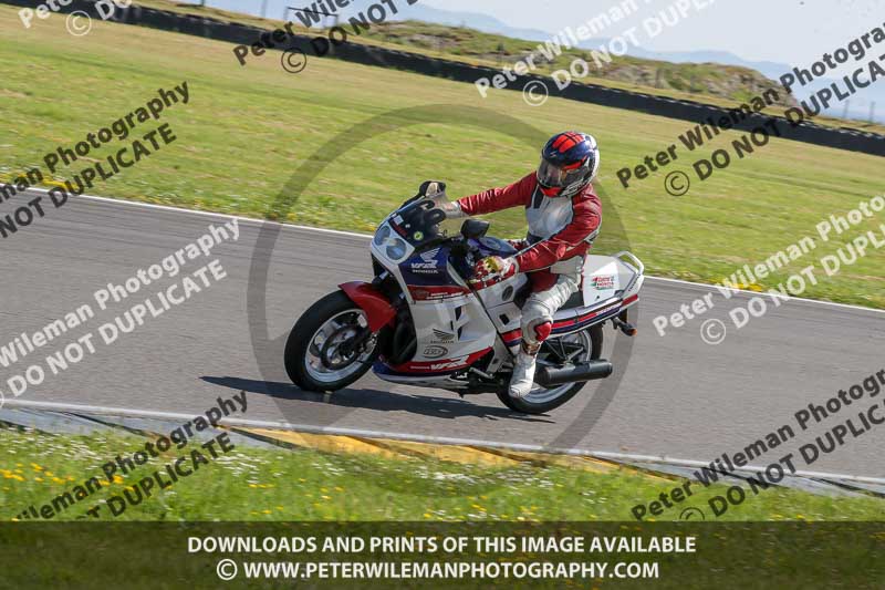 anglesey no limits trackday;anglesey photographs;anglesey trackday photographs;enduro digital images;event digital images;eventdigitalimages;no limits trackdays;peter wileman photography;racing digital images;trac mon;trackday digital images;trackday photos;ty croes