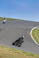 anglesey-no-limits-trackday;anglesey-photographs;anglesey-trackday-photographs;enduro-digital-images;event-digital-images;eventdigitalimages;no-limits-trackdays;peter-wileman-photography;racing-digital-images;trac-mon;trackday-digital-images;trackday-photos;ty-croes