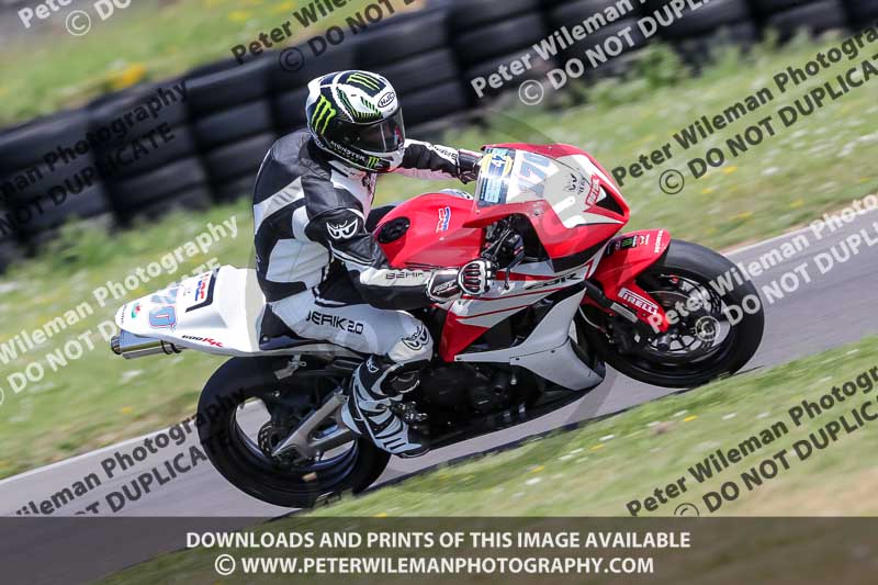 anglesey no limits trackday;anglesey photographs;anglesey trackday photographs;enduro digital images;event digital images;eventdigitalimages;no limits trackdays;peter wileman photography;racing digital images;trac mon;trackday digital images;trackday photos;ty croes