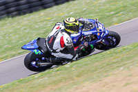 anglesey-no-limits-trackday;anglesey-photographs;anglesey-trackday-photographs;enduro-digital-images;event-digital-images;eventdigitalimages;no-limits-trackdays;peter-wileman-photography;racing-digital-images;trac-mon;trackday-digital-images;trackday-photos;ty-croes