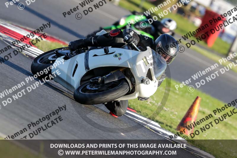 enduro digital images;event digital images;eventdigitalimages;no limits trackdays;peter wileman photography;racing digital images;snetterton;snetterton no limits trackday;snetterton photographs;snetterton trackday photographs;trackday digital images;trackday photos