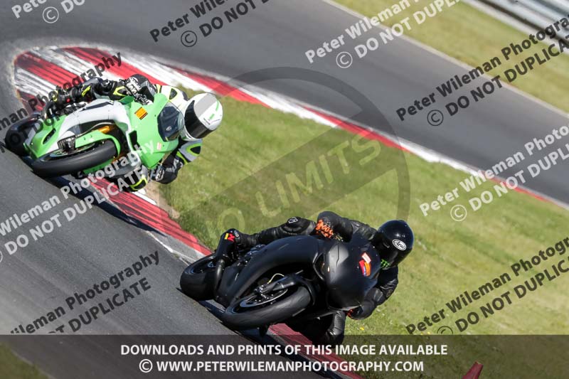 enduro digital images;event digital images;eventdigitalimages;no limits trackdays;peter wileman photography;racing digital images;snetterton;snetterton no limits trackday;snetterton photographs;snetterton trackday photographs;trackday digital images;trackday photos