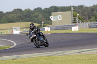 Evening Low/Mid Group Black Bikes