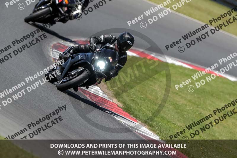 enduro digital images;event digital images;eventdigitalimages;no limits trackdays;peter wileman photography;racing digital images;snetterton;snetterton no limits trackday;snetterton photographs;snetterton trackday photographs;trackday digital images;trackday photos