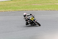 enduro-digital-images;event-digital-images;eventdigitalimages;mallory-park;mallory-park-photographs;mallory-park-trackday;mallory-park-trackday-photographs;no-limits-trackdays;peter-wileman-photography;racing-digital-images;trackday-digital-images;trackday-photos