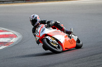 brands-hatch-photographs;brands-no-limits-trackday;cadwell-trackday-photographs;enduro-digital-images;event-digital-images;eventdigitalimages;no-limits-trackdays;peter-wileman-photography;racing-digital-images;trackday-digital-images;trackday-photos