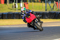 brands-hatch-photographs;brands-no-limits-trackday;cadwell-trackday-photographs;enduro-digital-images;event-digital-images;eventdigitalimages;no-limits-trackdays;peter-wileman-photography;racing-digital-images;trackday-digital-images;trackday-photos