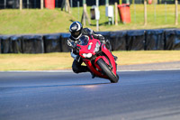 brands-hatch-photographs;brands-no-limits-trackday;cadwell-trackday-photographs;enduro-digital-images;event-digital-images;eventdigitalimages;no-limits-trackdays;peter-wileman-photography;racing-digital-images;trackday-digital-images;trackday-photos