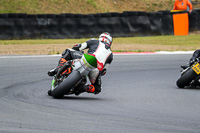 brands-hatch-photographs;brands-no-limits-trackday;cadwell-trackday-photographs;enduro-digital-images;event-digital-images;eventdigitalimages;no-limits-trackdays;peter-wileman-photography;racing-digital-images;trackday-digital-images;trackday-photos