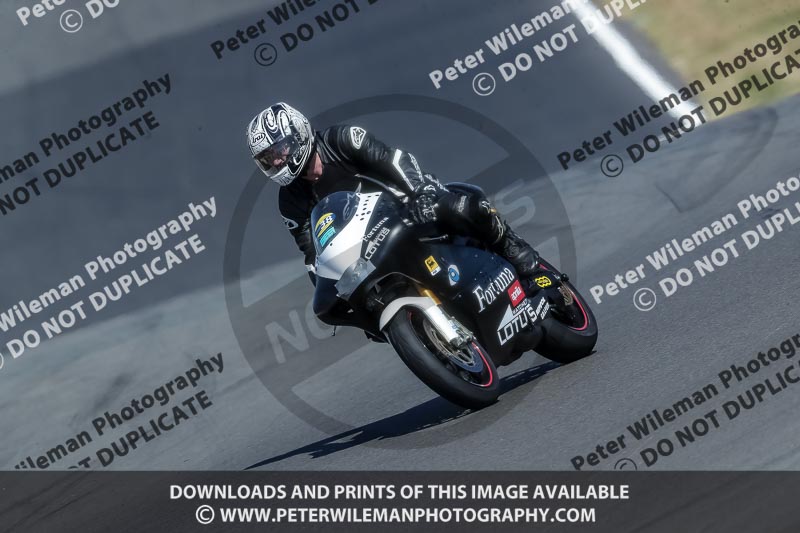 donington no limits trackday;donington park photographs;donington trackday photographs;no limits trackdays;peter wileman photography;trackday digital images;trackday photos