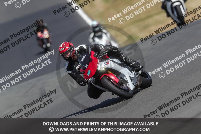 donington no limits trackday;donington park photographs;donington trackday photographs;no limits trackdays;peter wileman photography;trackday digital images;trackday photos