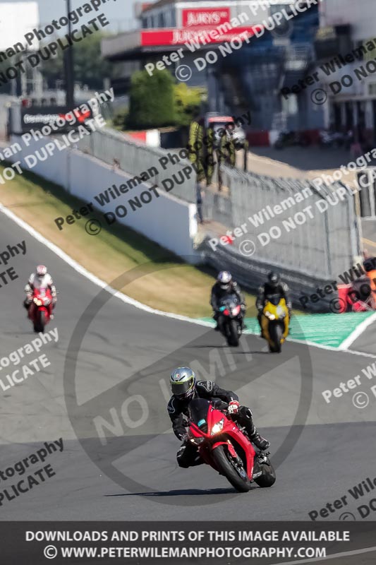 donington no limits trackday;donington park photographs;donington trackday photographs;no limits trackdays;peter wileman photography;trackday digital images;trackday photos