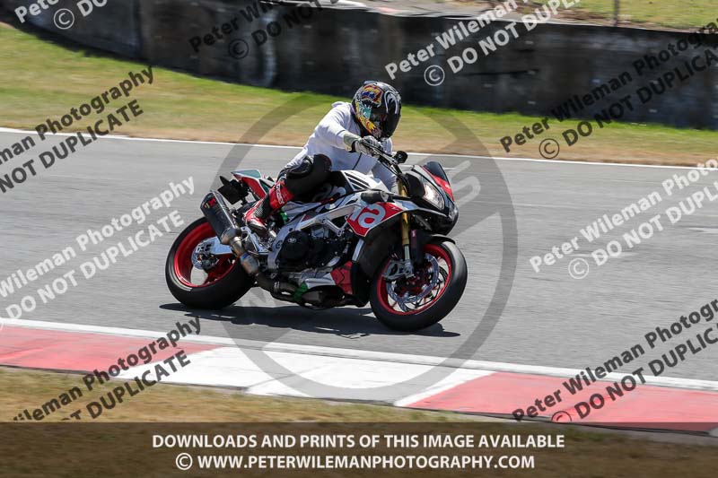donington no limits trackday;donington park photographs;donington trackday photographs;no limits trackdays;peter wileman photography;trackday digital images;trackday photos