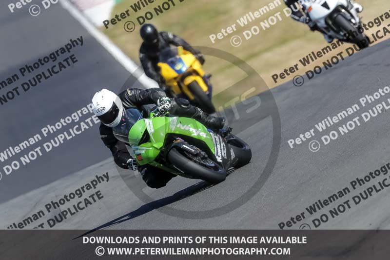 donington no limits trackday;donington park photographs;donington trackday photographs;no limits trackdays;peter wileman photography;trackday digital images;trackday photos