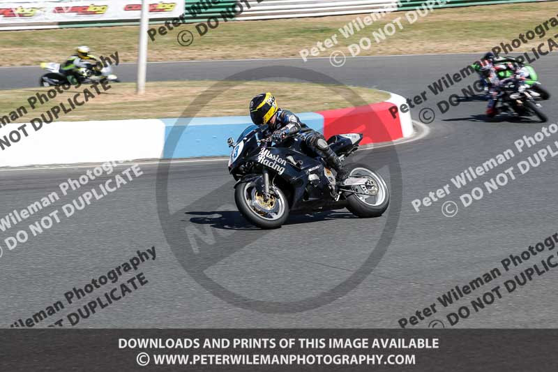 enduro digital images;event digital images;eventdigitalimages;mallory park;mallory park photographs;mallory park trackday;mallory park trackday photographs;no limits trackdays;peter wileman photography;racing digital images;trackday digital images;trackday photos