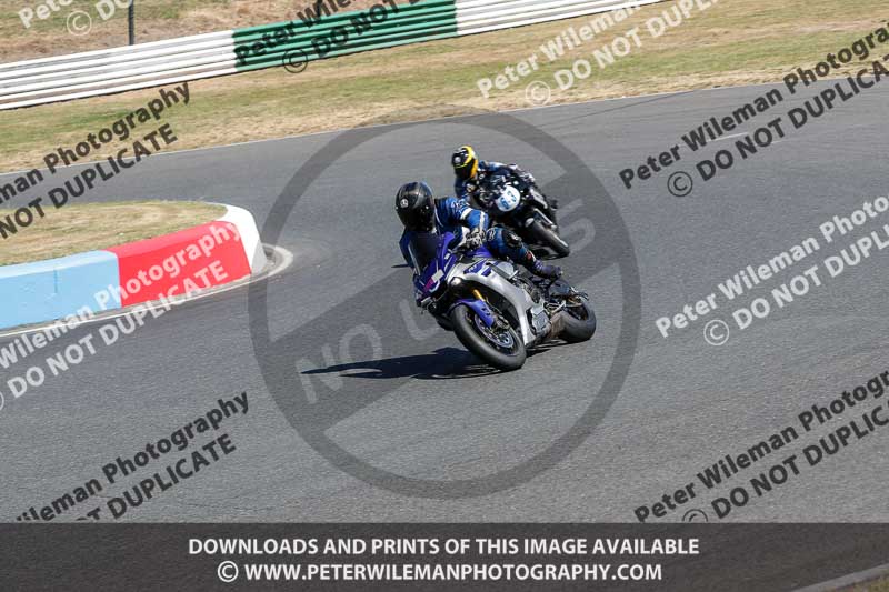 enduro digital images;event digital images;eventdigitalimages;mallory park;mallory park photographs;mallory park trackday;mallory park trackday photographs;no limits trackdays;peter wileman photography;racing digital images;trackday digital images;trackday photos