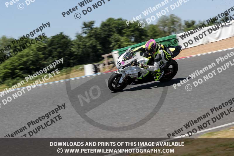 enduro digital images;event digital images;eventdigitalimages;mallory park;mallory park photographs;mallory park trackday;mallory park trackday photographs;no limits trackdays;peter wileman photography;racing digital images;trackday digital images;trackday photos