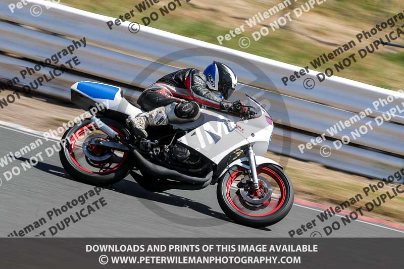 enduro digital images;event digital images;eventdigitalimages;mallory park;mallory park photographs;mallory park trackday;mallory park trackday photographs;no limits trackdays;peter wileman photography;racing digital images;trackday digital images;trackday photos