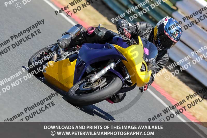 enduro digital images;event digital images;eventdigitalimages;mallory park;mallory park photographs;mallory park trackday;mallory park trackday photographs;no limits trackdays;peter wileman photography;racing digital images;trackday digital images;trackday photos