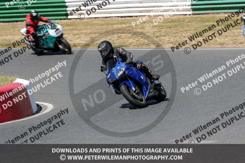 enduro digital images;event digital images;eventdigitalimages;mallory park;mallory park photographs;mallory park trackday;mallory park trackday photographs;no limits trackdays;peter wileman photography;racing digital images;trackday digital images;trackday photos