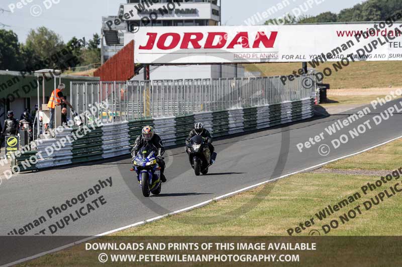 enduro digital images;event digital images;eventdigitalimages;mallory park;mallory park photographs;mallory park trackday;mallory park trackday photographs;no limits trackdays;peter wileman photography;racing digital images;trackday digital images;trackday photos