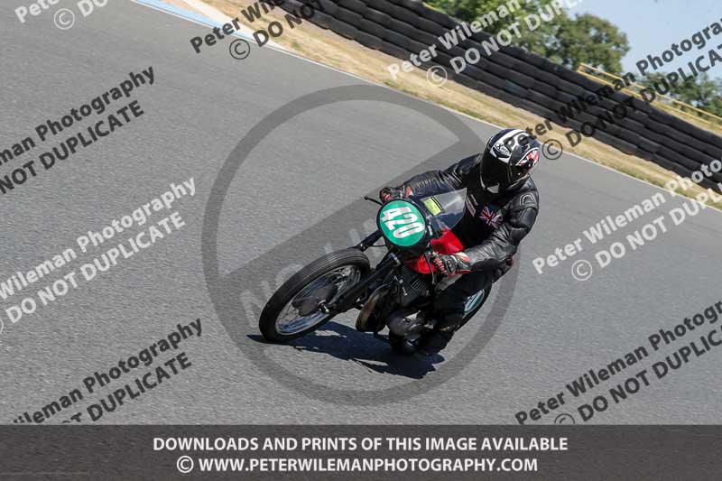 enduro digital images;event digital images;eventdigitalimages;mallory park;mallory park photographs;mallory park trackday;mallory park trackday photographs;no limits trackdays;peter wileman photography;racing digital images;trackday digital images;trackday photos
