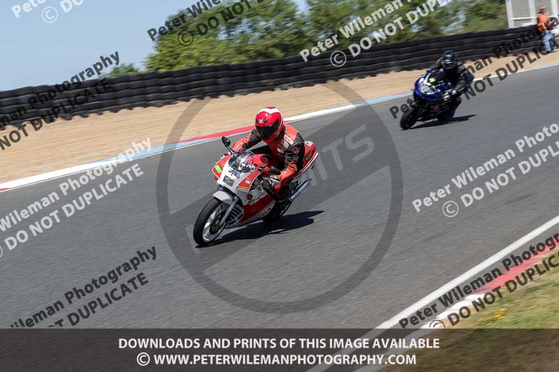 enduro digital images;event digital images;eventdigitalimages;mallory park;mallory park photographs;mallory park trackday;mallory park trackday photographs;no limits trackdays;peter wileman photography;racing digital images;trackday digital images;trackday photos