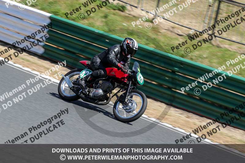 enduro digital images;event digital images;eventdigitalimages;mallory park;mallory park photographs;mallory park trackday;mallory park trackday photographs;no limits trackdays;peter wileman photography;racing digital images;trackday digital images;trackday photos