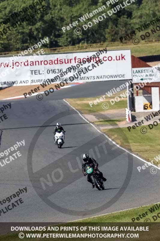 enduro digital images;event digital images;eventdigitalimages;mallory park;mallory park photographs;mallory park trackday;mallory park trackday photographs;no limits trackdays;peter wileman photography;racing digital images;trackday digital images;trackday photos
