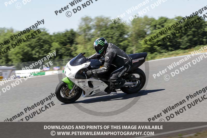 enduro digital images;event digital images;eventdigitalimages;mallory park;mallory park photographs;mallory park trackday;mallory park trackday photographs;no limits trackdays;peter wileman photography;racing digital images;trackday digital images;trackday photos