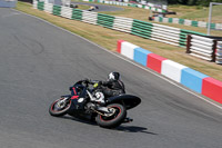 enduro-digital-images;event-digital-images;eventdigitalimages;mallory-park;mallory-park-photographs;mallory-park-trackday;mallory-park-trackday-photographs;no-limits-trackdays;peter-wileman-photography;racing-digital-images;trackday-digital-images;trackday-photos