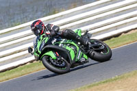 enduro-digital-images;event-digital-images;eventdigitalimages;mallory-park;mallory-park-photographs;mallory-park-trackday;mallory-park-trackday-photographs;no-limits-trackdays;peter-wileman-photography;racing-digital-images;trackday-digital-images;trackday-photos