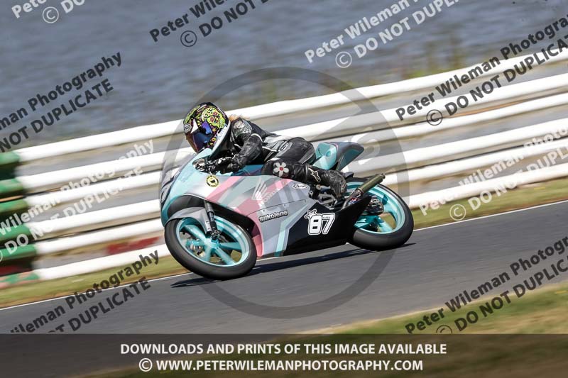 enduro digital images;event digital images;eventdigitalimages;mallory park;mallory park photographs;mallory park trackday;mallory park trackday photographs;no limits trackdays;peter wileman photography;racing digital images;trackday digital images;trackday photos
