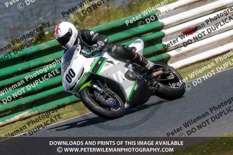 enduro digital images;event digital images;eventdigitalimages;mallory park;mallory park photographs;mallory park trackday;mallory park trackday photographs;no limits trackdays;peter wileman photography;racing digital images;trackday digital images;trackday photos