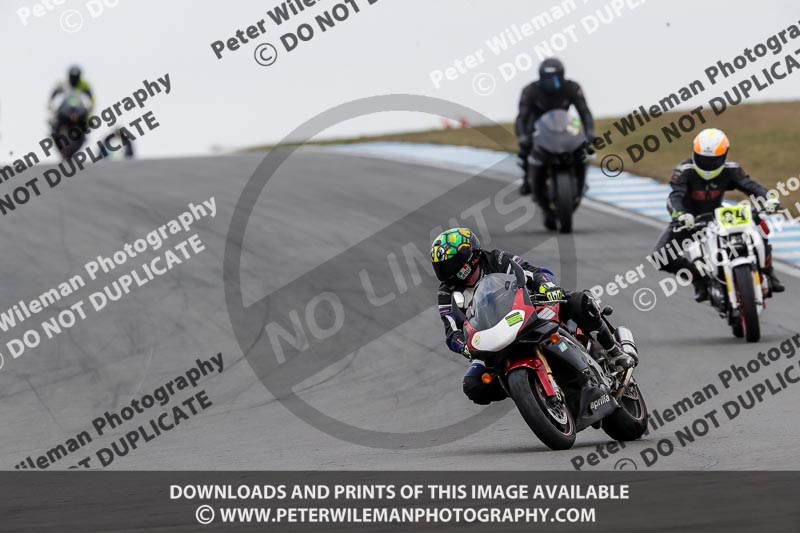donington no limits trackday;donington park photographs;donington trackday photographs;no limits trackdays;peter wileman photography;trackday digital images;trackday photos