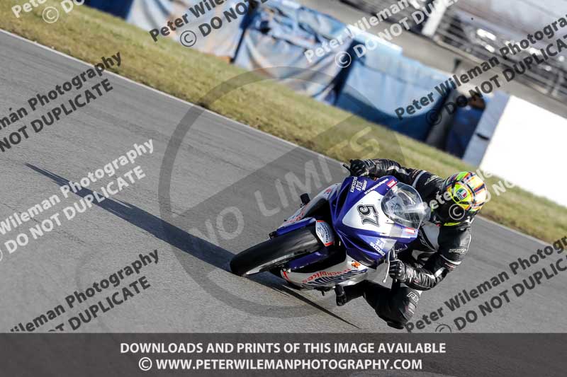 donington no limits trackday;donington park photographs;donington trackday photographs;no limits trackdays;peter wileman photography;trackday digital images;trackday photos