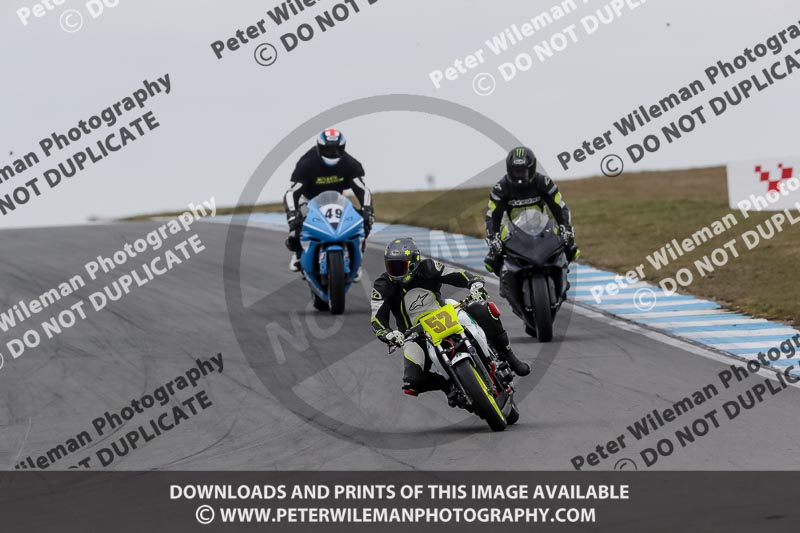 donington no limits trackday;donington park photographs;donington trackday photographs;no limits trackdays;peter wileman photography;trackday digital images;trackday photos