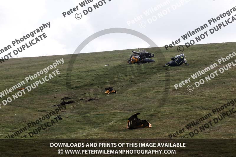 cadwell no limits trackday;cadwell park;cadwell park photographs;cadwell trackday photographs;enduro digital images;event digital images;eventdigitalimages;no limits trackdays;peter wileman photography;racing digital images;trackday digital images;trackday photos