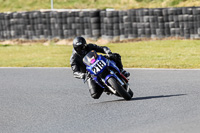enduro-digital-images;event-digital-images;eventdigitalimages;mallory-park;mallory-park-photographs;mallory-park-trackday;mallory-park-trackday-photographs;no-limits-trackdays;peter-wileman-photography;racing-digital-images;trackday-digital-images;trackday-photos
