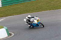 enduro-digital-images;event-digital-images;eventdigitalimages;mallory-park;mallory-park-photographs;mallory-park-trackday;mallory-park-trackday-photographs;no-limits-trackdays;peter-wileman-photography;racing-digital-images;trackday-digital-images;trackday-photos