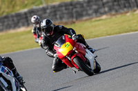 enduro-digital-images;event-digital-images;eventdigitalimages;mallory-park;mallory-park-photographs;mallory-park-trackday;mallory-park-trackday-photographs;no-limits-trackdays;peter-wileman-photography;racing-digital-images;trackday-digital-images;trackday-photos