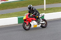 enduro-digital-images;event-digital-images;eventdigitalimages;mallory-park;mallory-park-photographs;mallory-park-trackday;mallory-park-trackday-photographs;no-limits-trackdays;peter-wileman-photography;racing-digital-images;trackday-digital-images;trackday-photos
