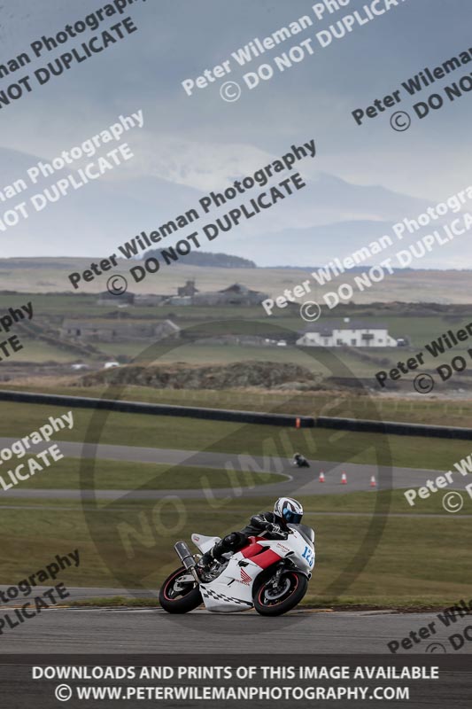 anglesey no limits trackday;anglesey photographs;anglesey trackday photographs;enduro digital images;event digital images;eventdigitalimages;no limits trackdays;peter wileman photography;racing digital images;trac mon;trackday digital images;trackday photos;ty croes
