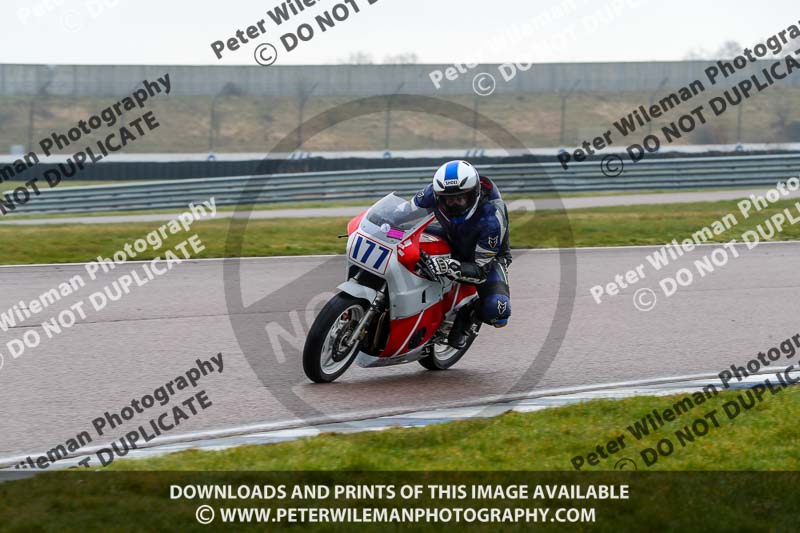 Rockingham no limits trackday;enduro digital images;event digital images;eventdigitalimages;no limits trackdays;peter wileman photography;racing digital images;rockingham raceway northamptonshire;rockingham trackday photographs;trackday digital images;trackday photos
