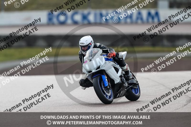 Rockingham no limits trackday;enduro digital images;event digital images;eventdigitalimages;no limits trackdays;peter wileman photography;racing digital images;rockingham raceway northamptonshire;rockingham trackday photographs;trackday digital images;trackday photos
