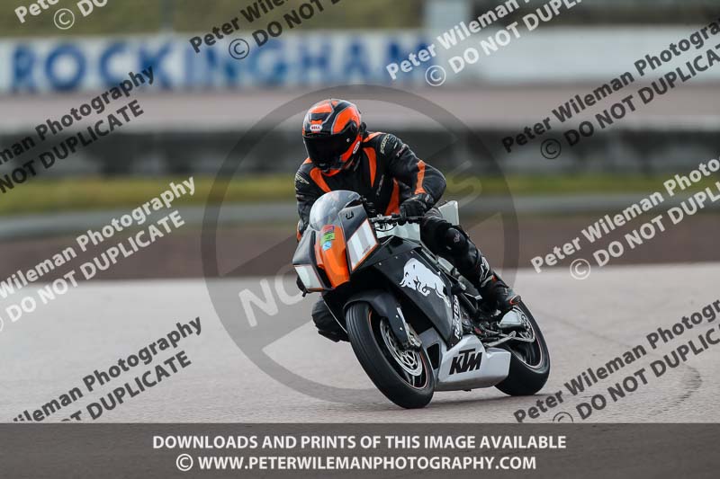Rockingham no limits trackday;enduro digital images;event digital images;eventdigitalimages;no limits trackdays;peter wileman photography;racing digital images;rockingham raceway northamptonshire;rockingham trackday photographs;trackday digital images;trackday photos