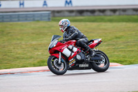 Rockingham-no-limits-trackday;enduro-digital-images;event-digital-images;eventdigitalimages;no-limits-trackdays;peter-wileman-photography;racing-digital-images;rockingham-raceway-northamptonshire;rockingham-trackday-photographs;trackday-digital-images;trackday-photos