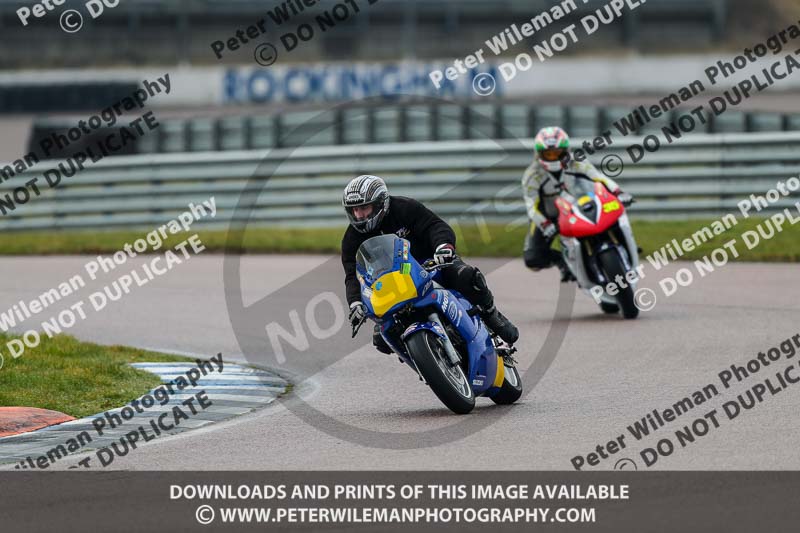 Rockingham no limits trackday;enduro digital images;event digital images;eventdigitalimages;no limits trackdays;peter wileman photography;racing digital images;rockingham raceway northamptonshire;rockingham trackday photographs;trackday digital images;trackday photos